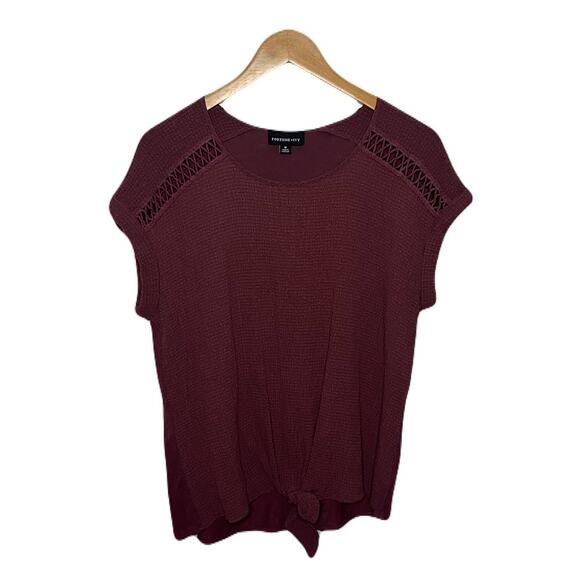 Fortune + Ivy Tops - Fortune + Ivy Tabitha Crochet Seersucker Tie Front Blouse Women’s Size Medium